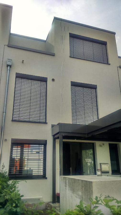 Privat Zimmer Richtung Messe ハノーファー エクステリア 写真